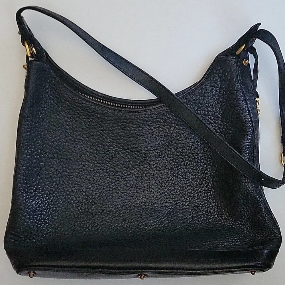 Dooney and Bourke Vintage Black Leather Shoulder Bag - Picture 2 of 9